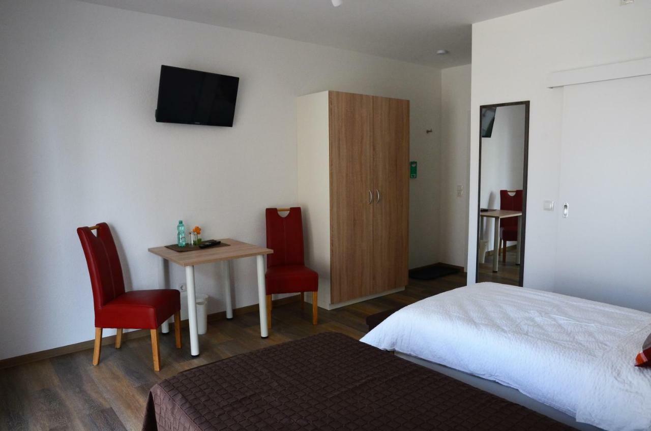 Gaestehaus Am Hochsimmer Ettringen  Екстериор снимка