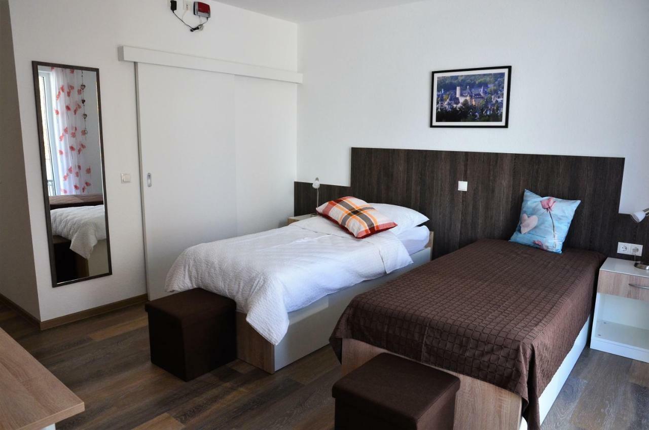 Gaestehaus Am Hochsimmer Ettringen  Екстериор снимка