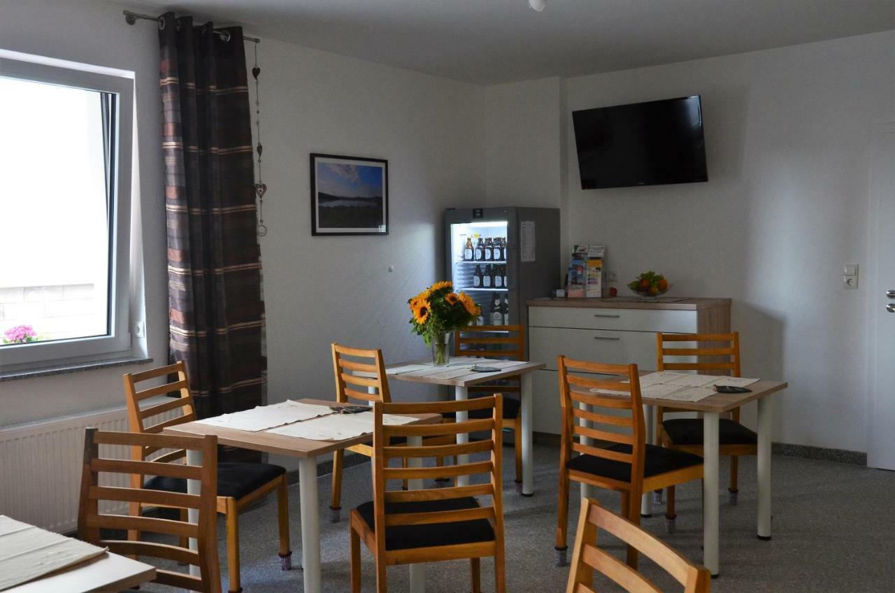 Gaestehaus Am Hochsimmer Ettringen  Екстериор снимка