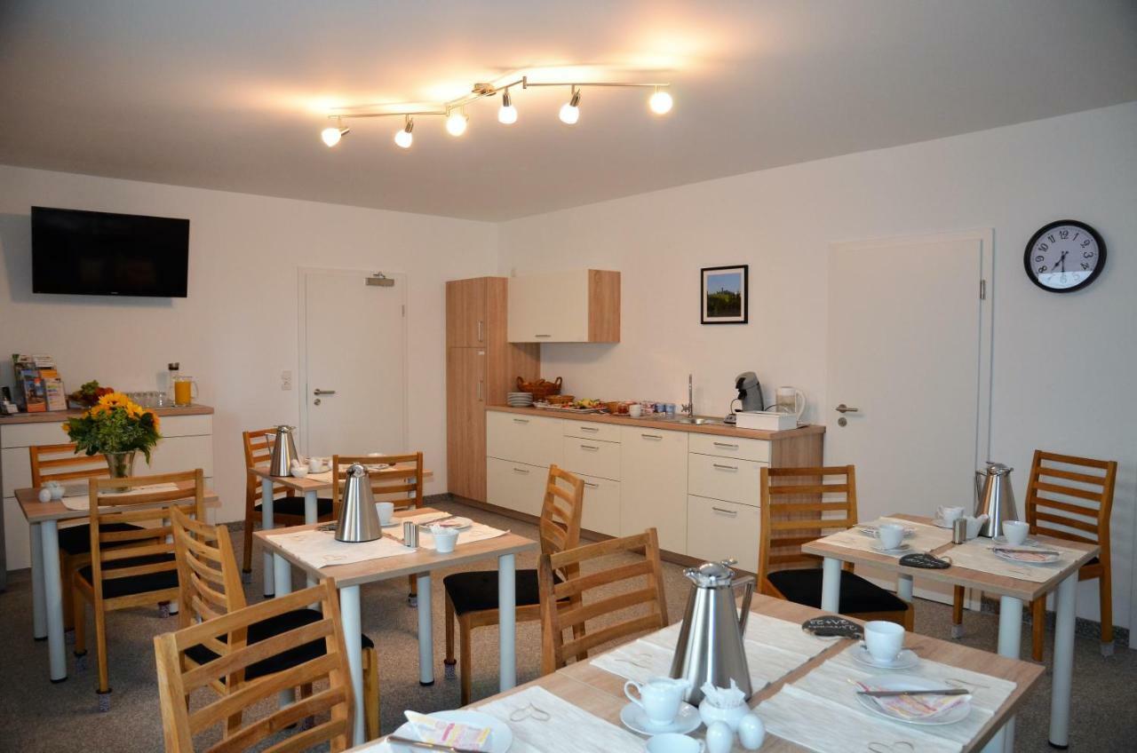 Gaestehaus Am Hochsimmer Ettringen  Екстериор снимка